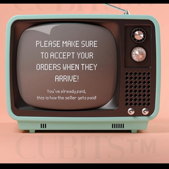 Carolee size small (28) tan belt. Vintage. Silver tone buckle. EUC. - Picture 6 of 6